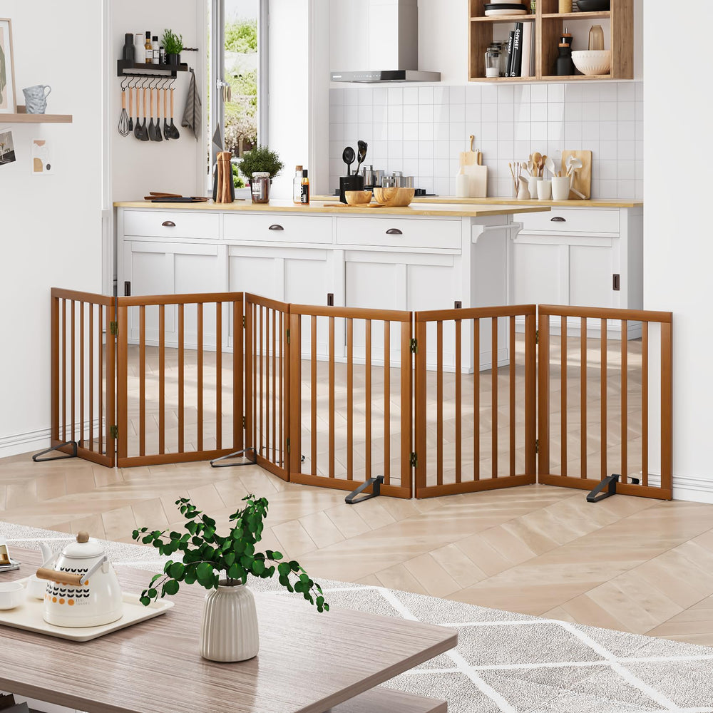 Mino Kesper folding gate shows 360-degree hinge for flexible layouts.