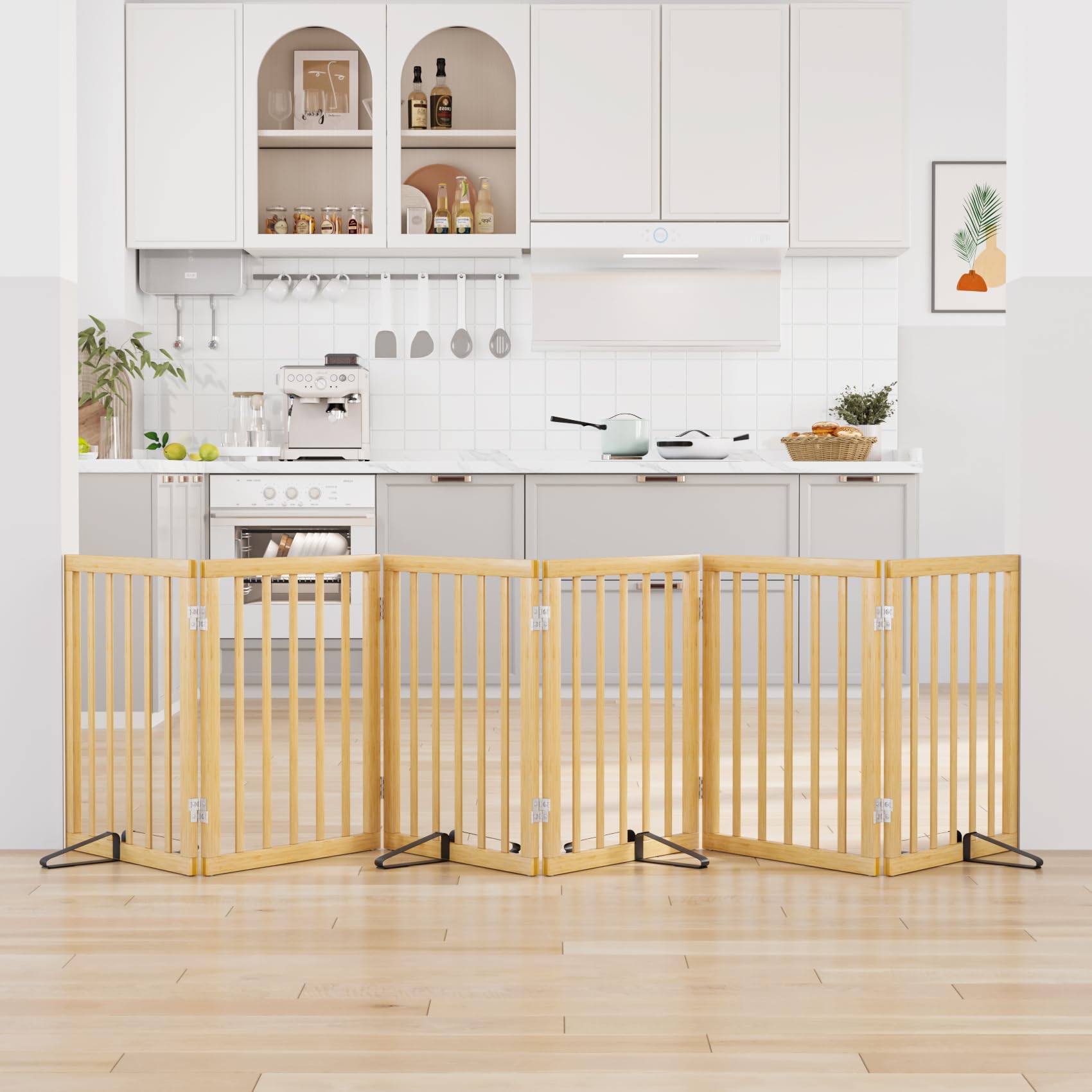 Mino Kesper freestanding indoor gate shows easy setup and non-slip stability