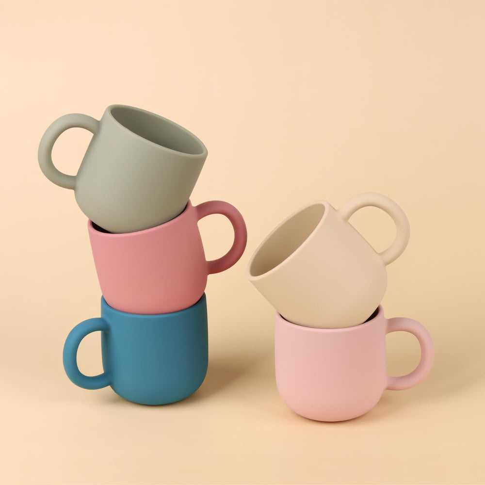 Mintlyfe pack-2 silicone mugs in a mealtime scene; promotes independent sipping.