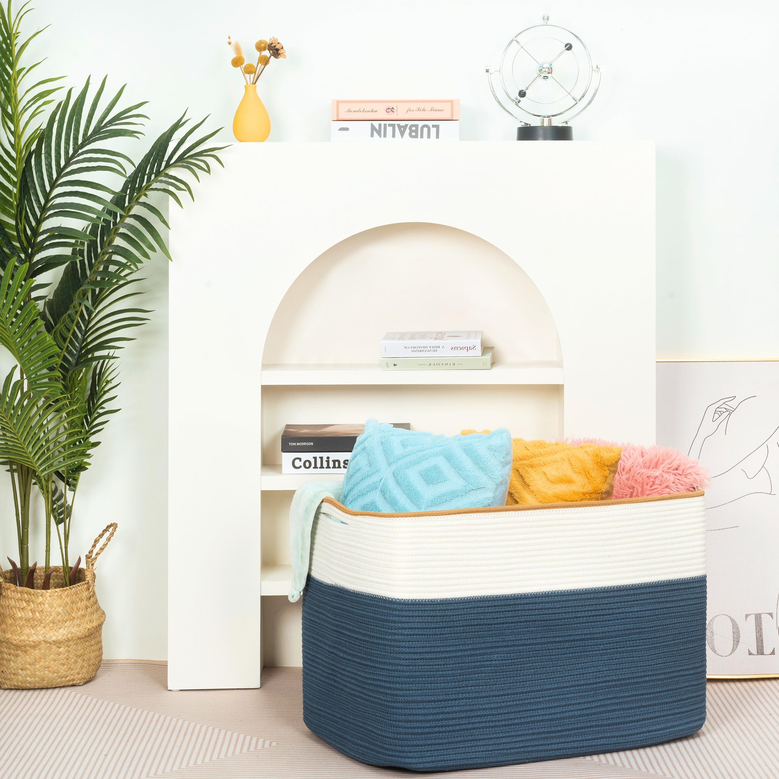 MINTWOOD Design 112L blanket basket open with towels ready for bathroom use