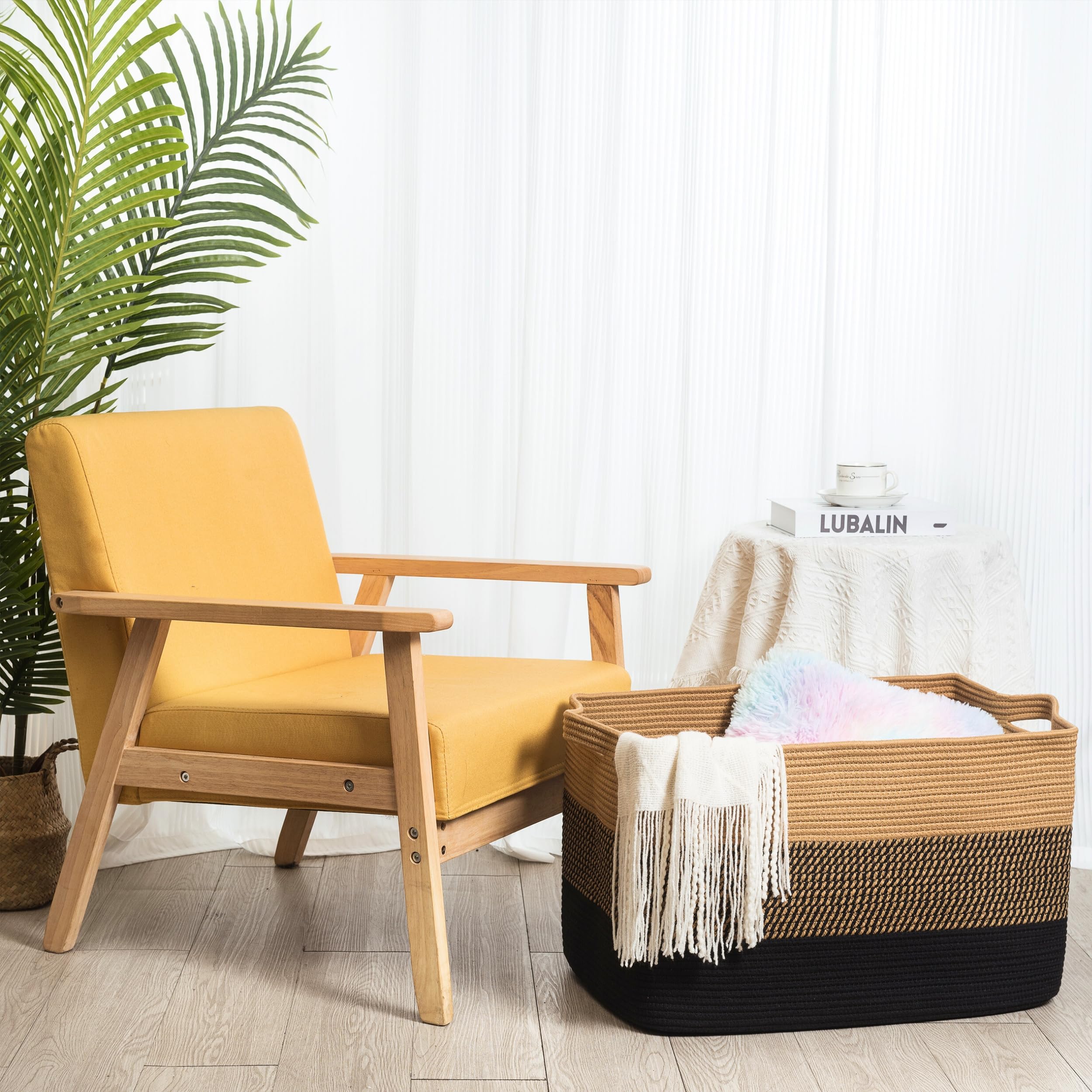 MINTWOOD Design blanket basket closeup rope texture for soft-touch feel