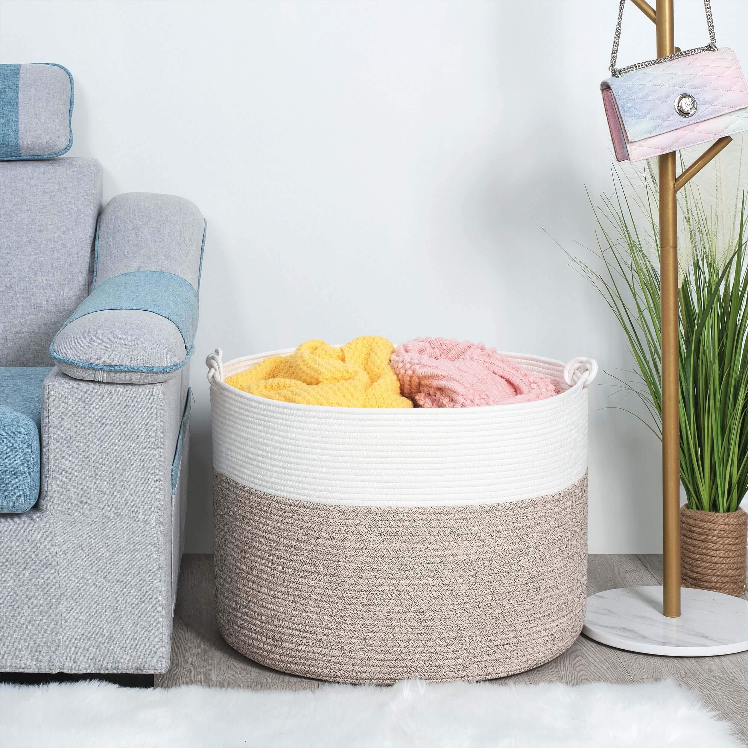 MINTWOOD Design collapsible basket folds flat for simple travel storage.