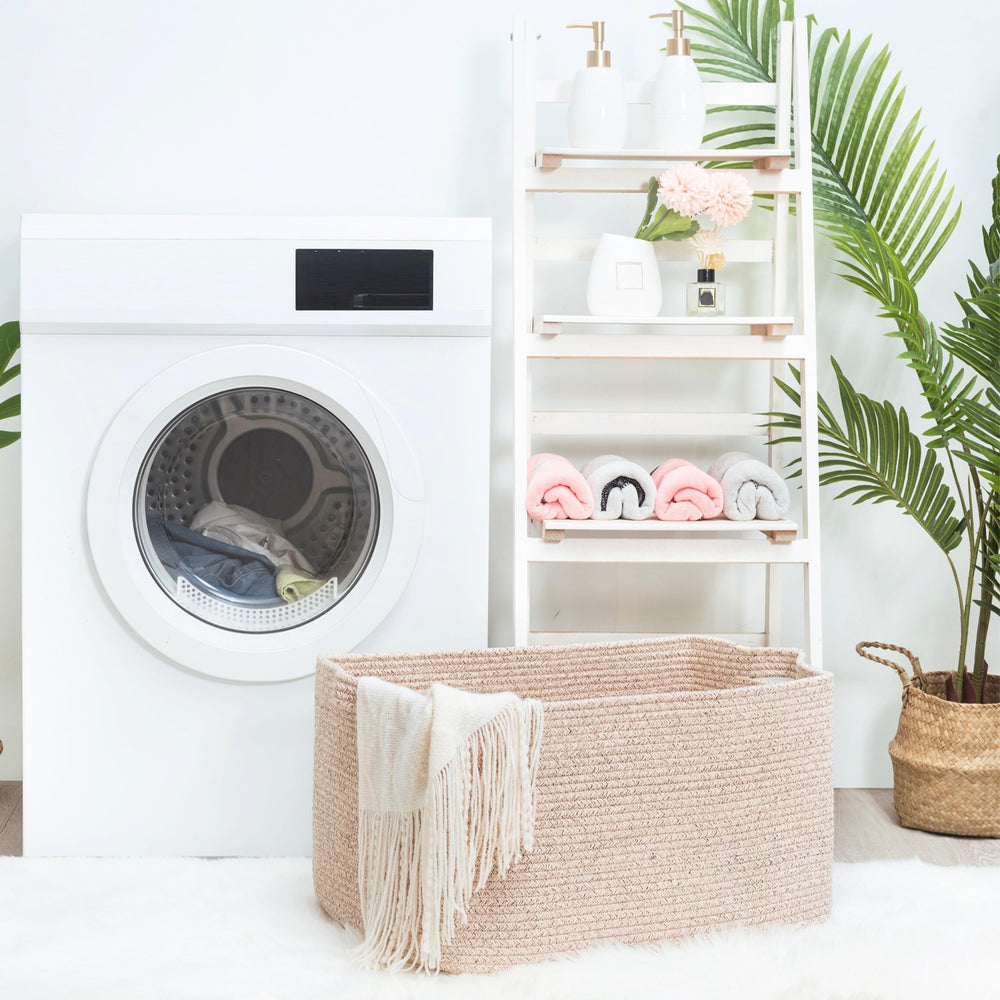 MINTWOOD Design foldable basket offers convenient compact storage when not in use.