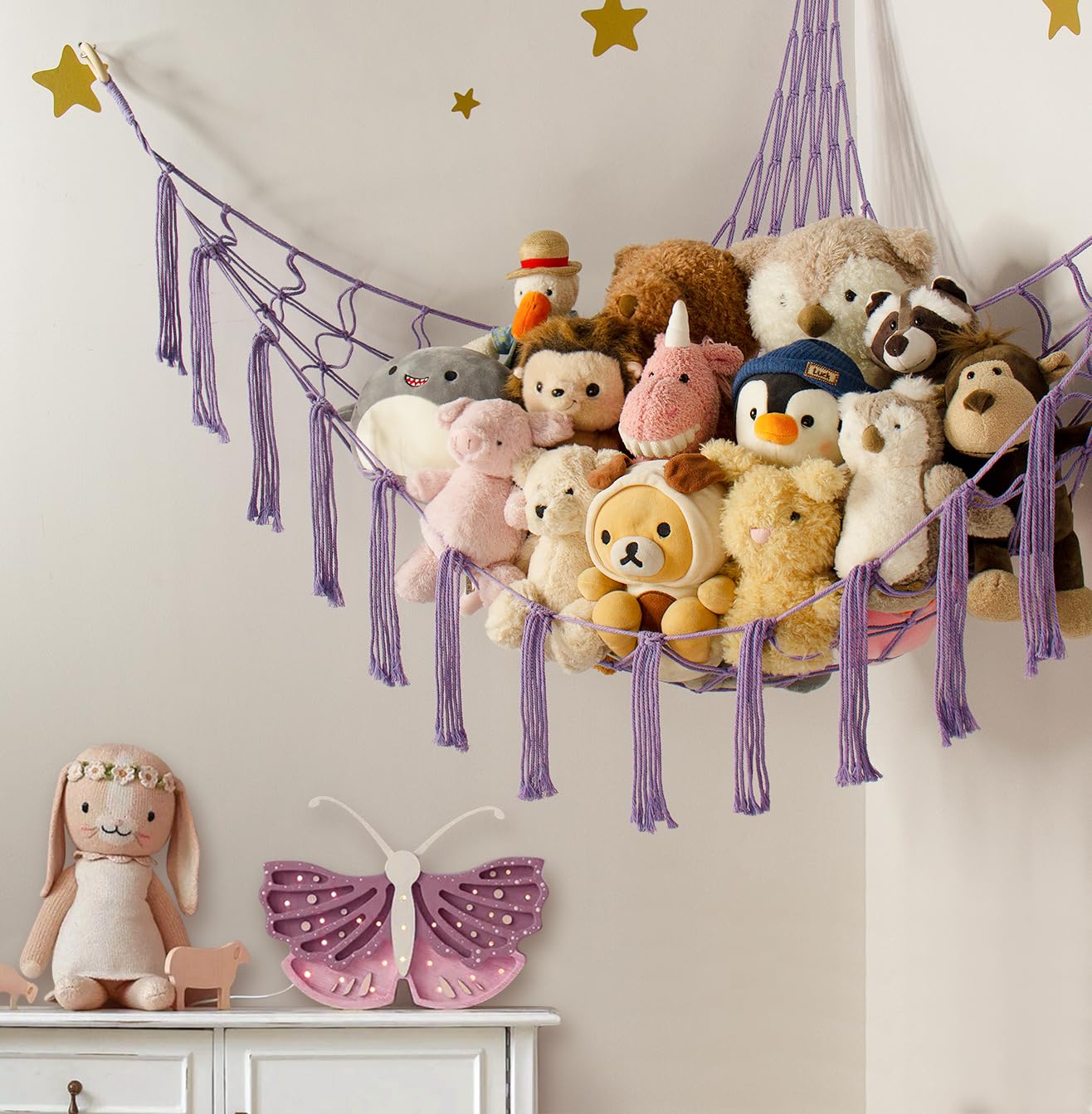 Mirolam easy-install guide image illustrating quick 10-minute hang for nursery makeover.