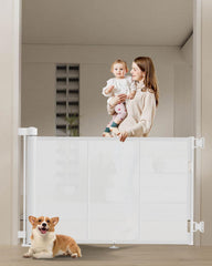 Miumoon retractable gate on stairs with reinforced fiber bar for stability and safety.