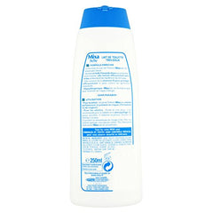 Mixa Bébé Lait de Toilette application scene showing smooth texture for baby care