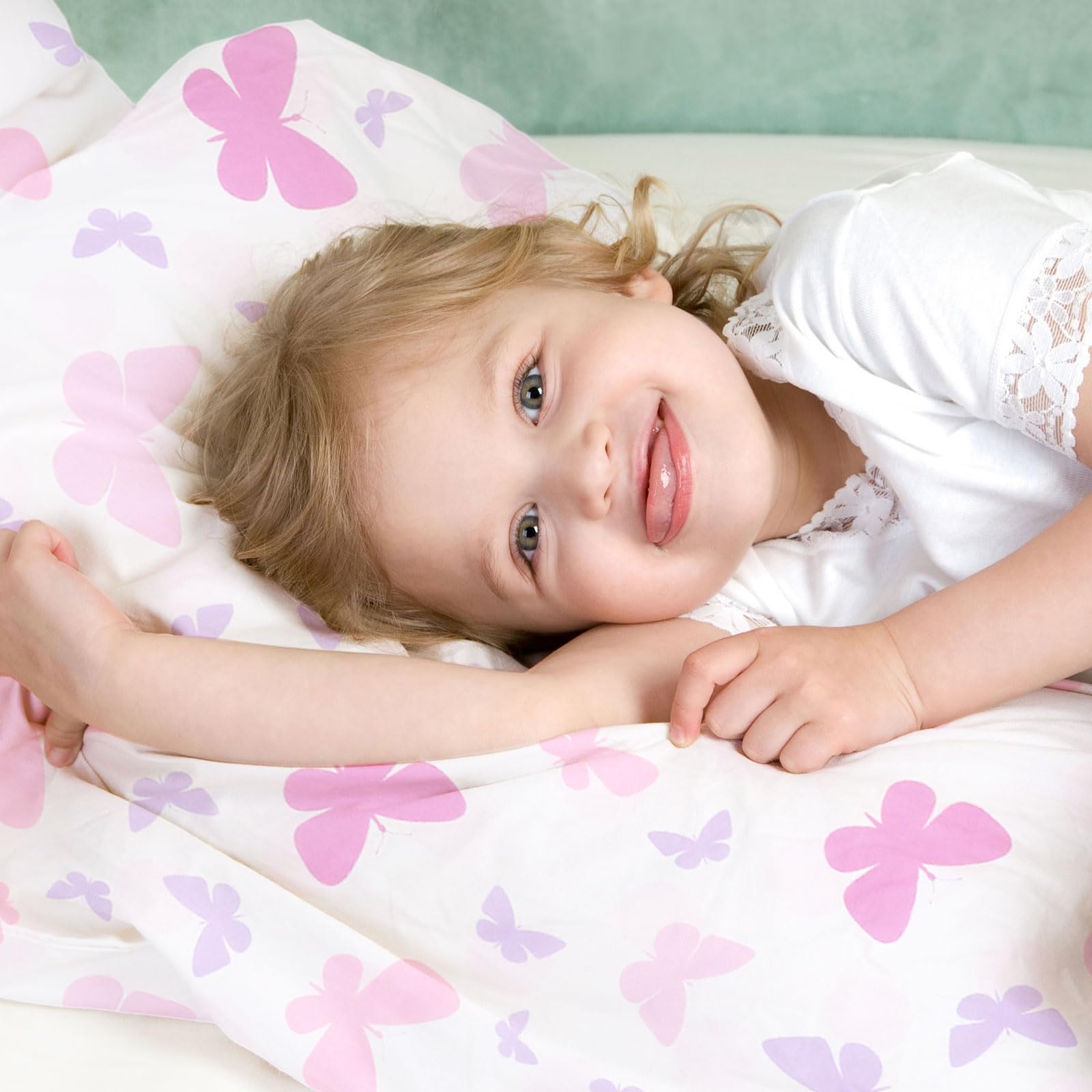 Mixweer lightweight sheets fit diaper bags for on-the-go changes