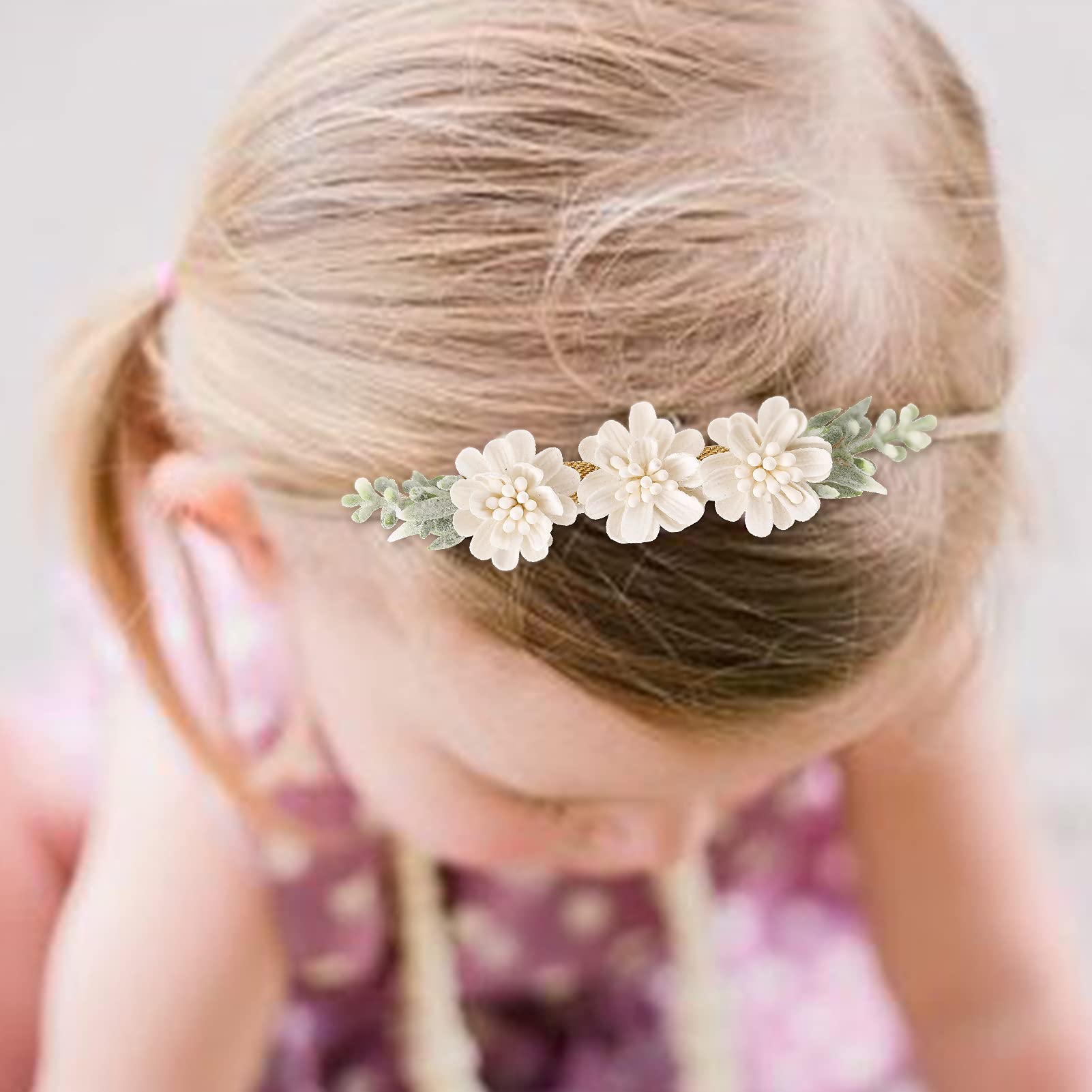 mligril soft skin-friendly nylon material emphasizes gentle touch for delicate baby skin.