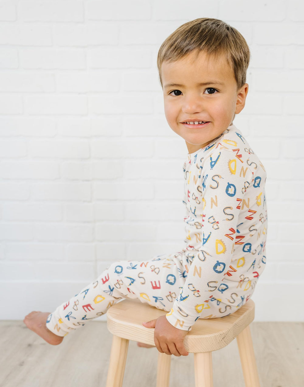 moimoln Alphabet Buddies beige care-friendly design easy laundering