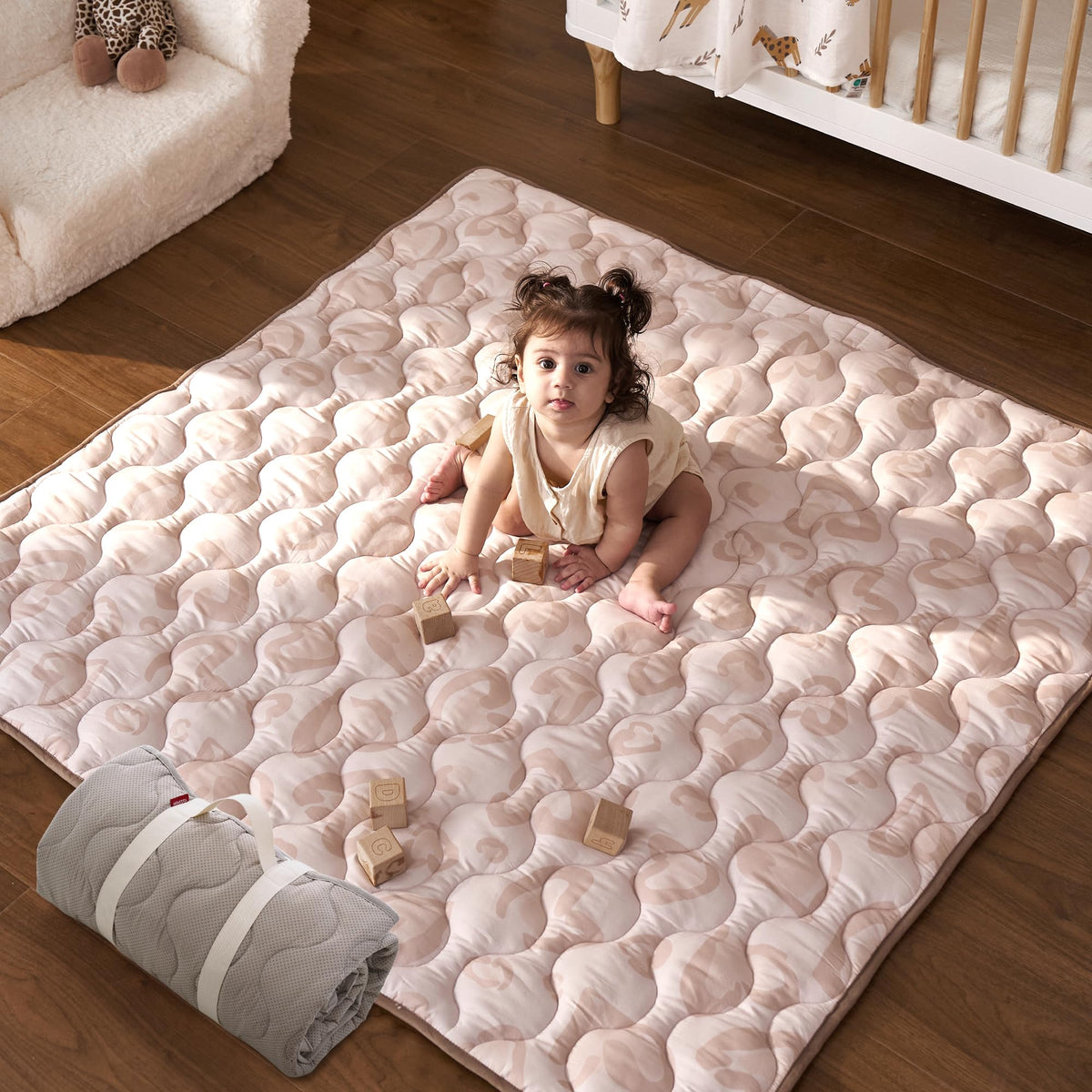 Momcozy baby play mat 50x50 leopard heart safe tummy time area