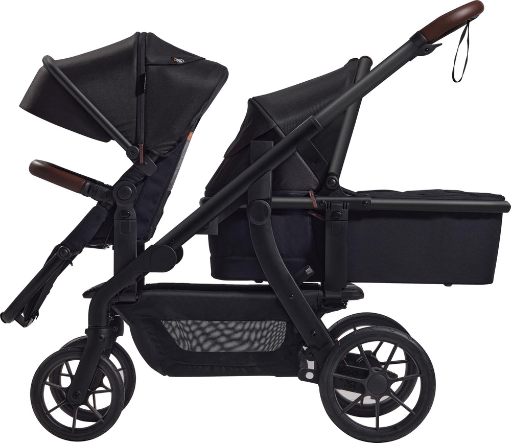 Momcozy carrycot attachment bug net—detachable micro-mesh protects against insects.