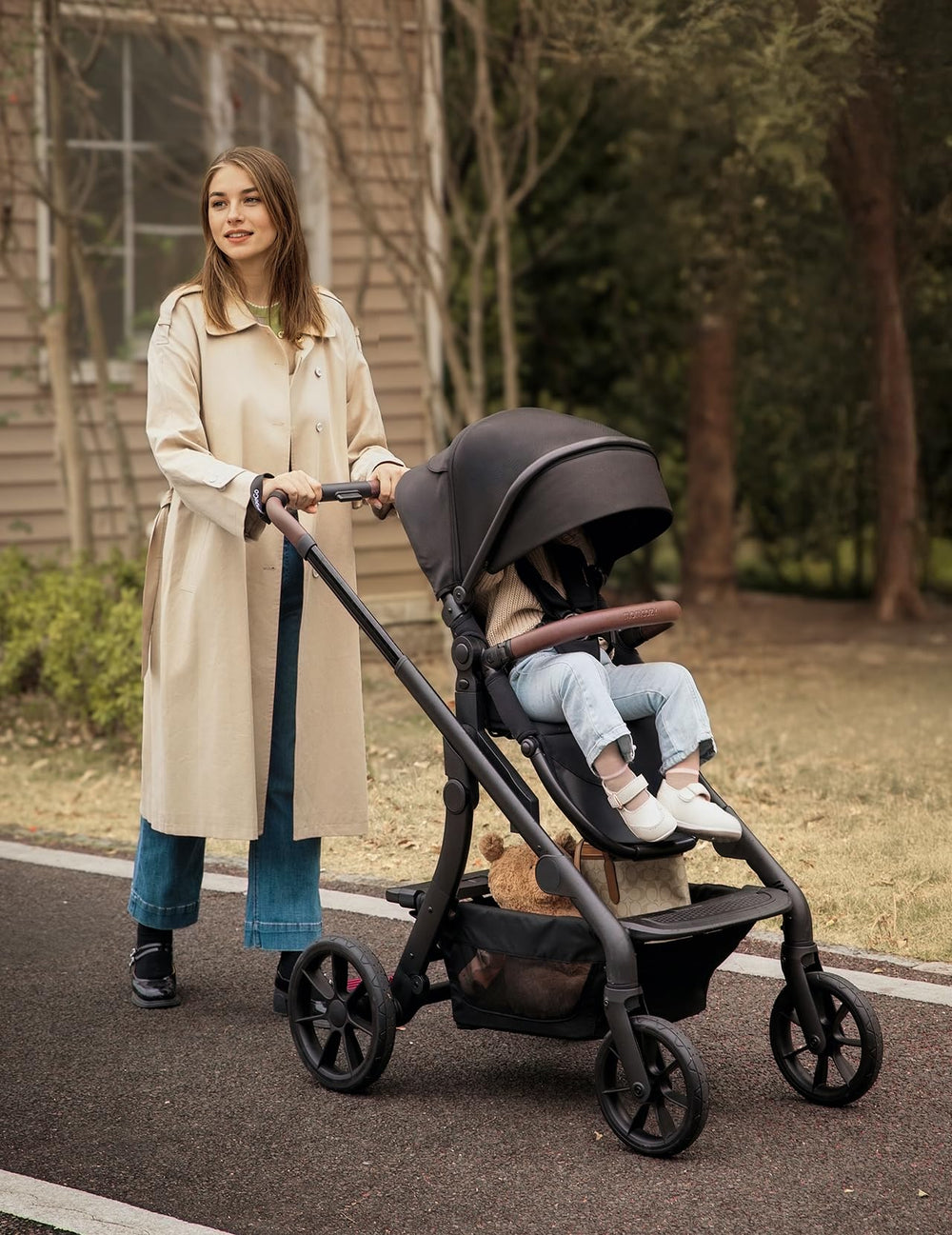 Momcozy ChangeGo second seat helps families adapt to a versatile double stroller