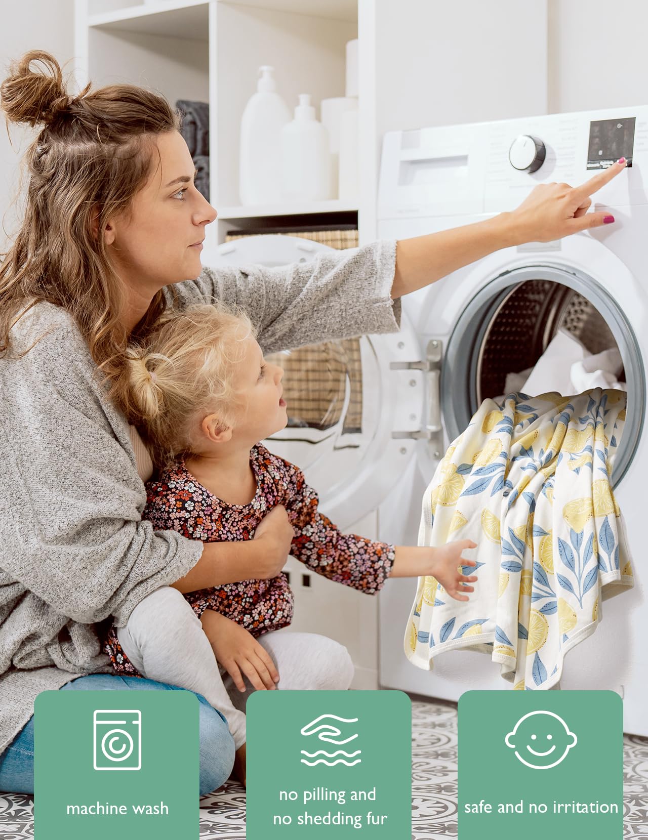 Momcozy gift-box hooded towel signaling a thoughtful baby-bath gift.