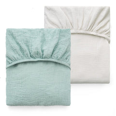 Momcozy crib sheet corner-detail shows reinforced corners for lasting use.