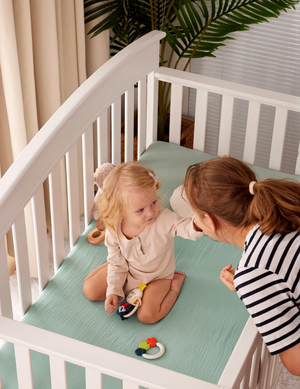 Momcozy crib-sheet-two-pack provides convenience for busy parents.