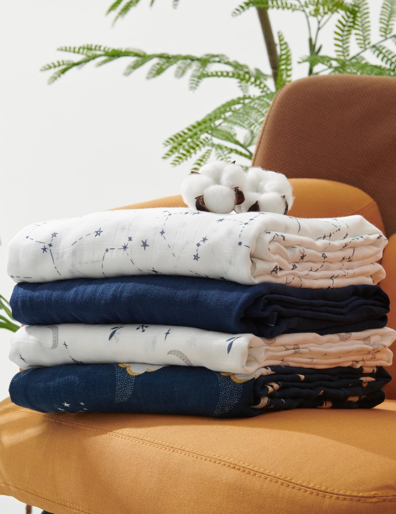 Momcozy muslin swaddle travel-blanket lightweight and easy to pack