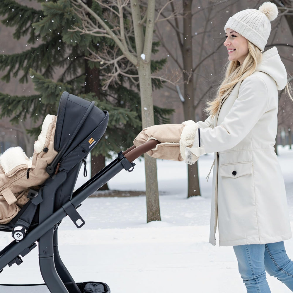 Momcozy Stroller Gloves foldable-storage allows compact packing when not in use.