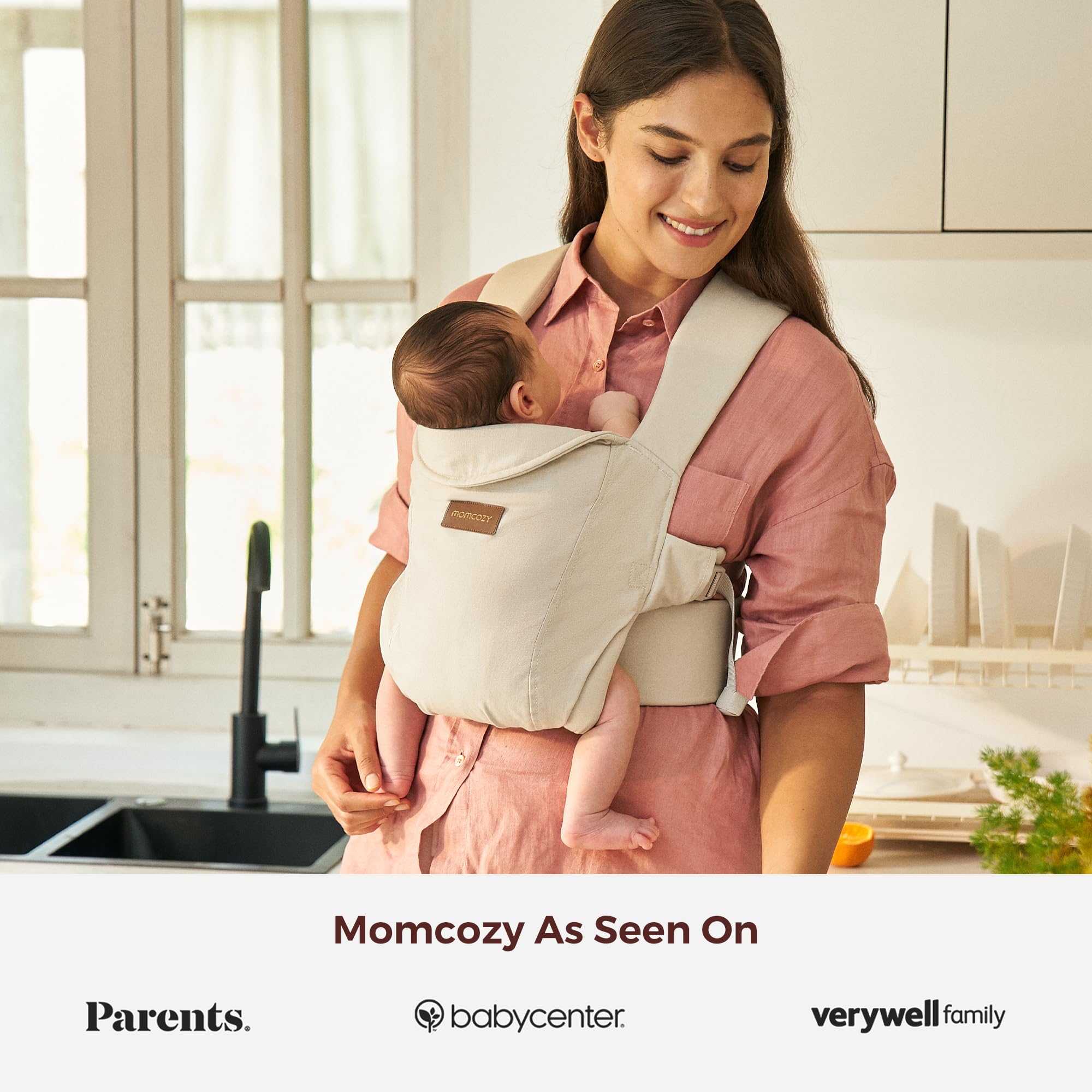 Momcozy WeeSnug ergonomic M-position supports hips and spine alignment.