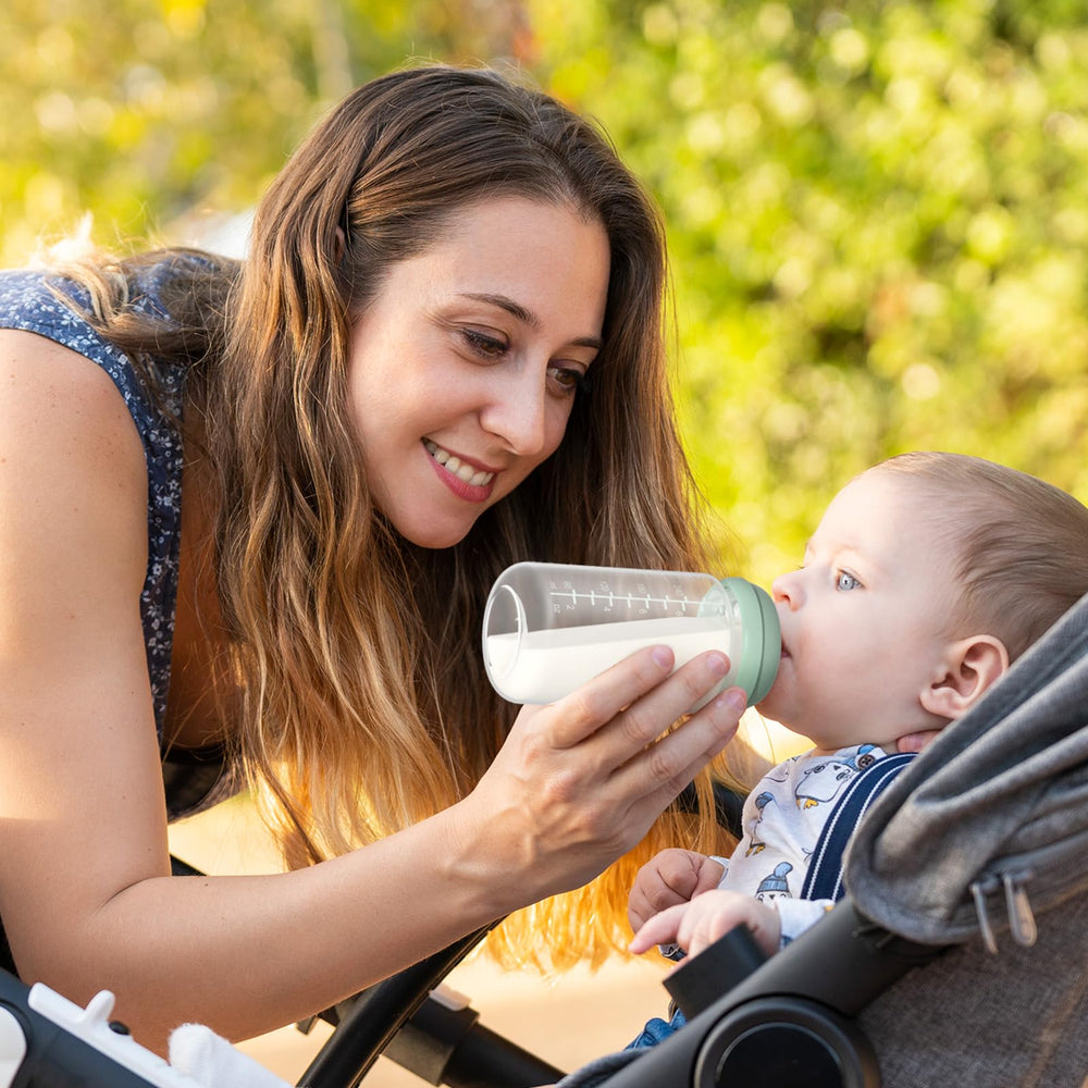 Momcozy wide-neck compatibility with pumps supports efficient milk expression
