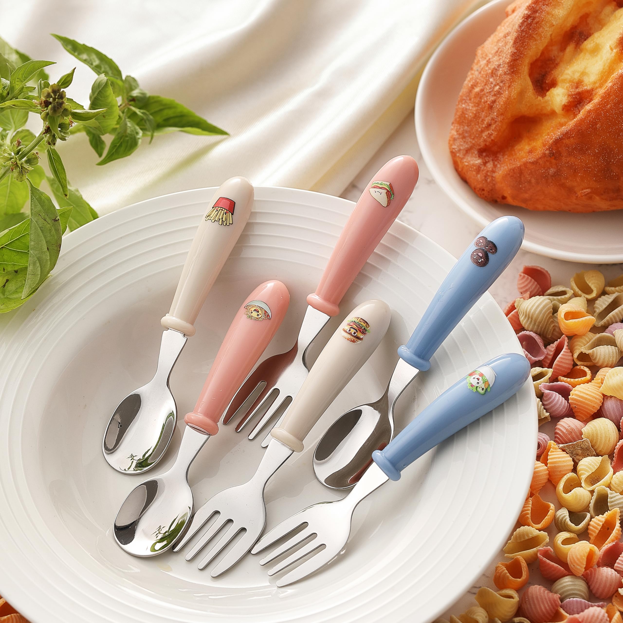 MONGSEW dishwasher-safe utensils simplify cleanup after meals