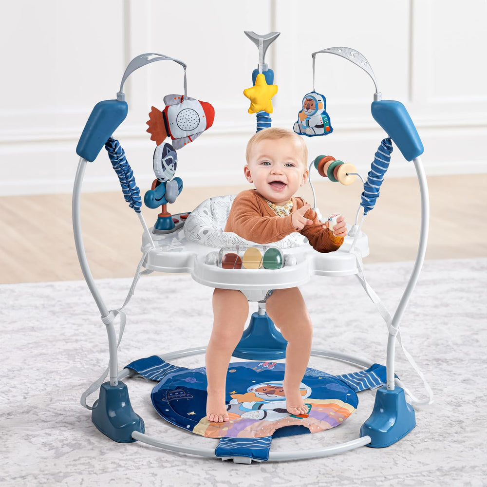 Monniebaby Space Tiger center with 360° rotating seat offers full toy access