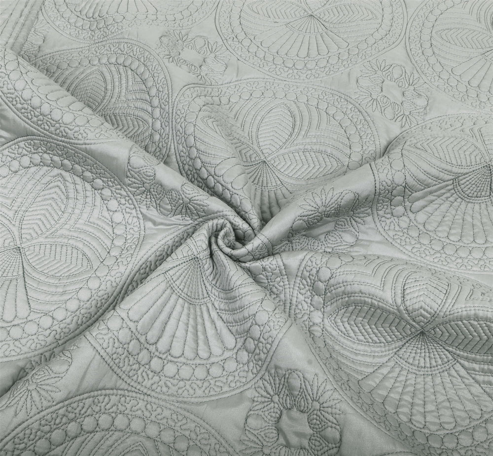 MONOBLANKS baby quilt stroller-cover-lightweight-gray for on‑the‑go comfort.
