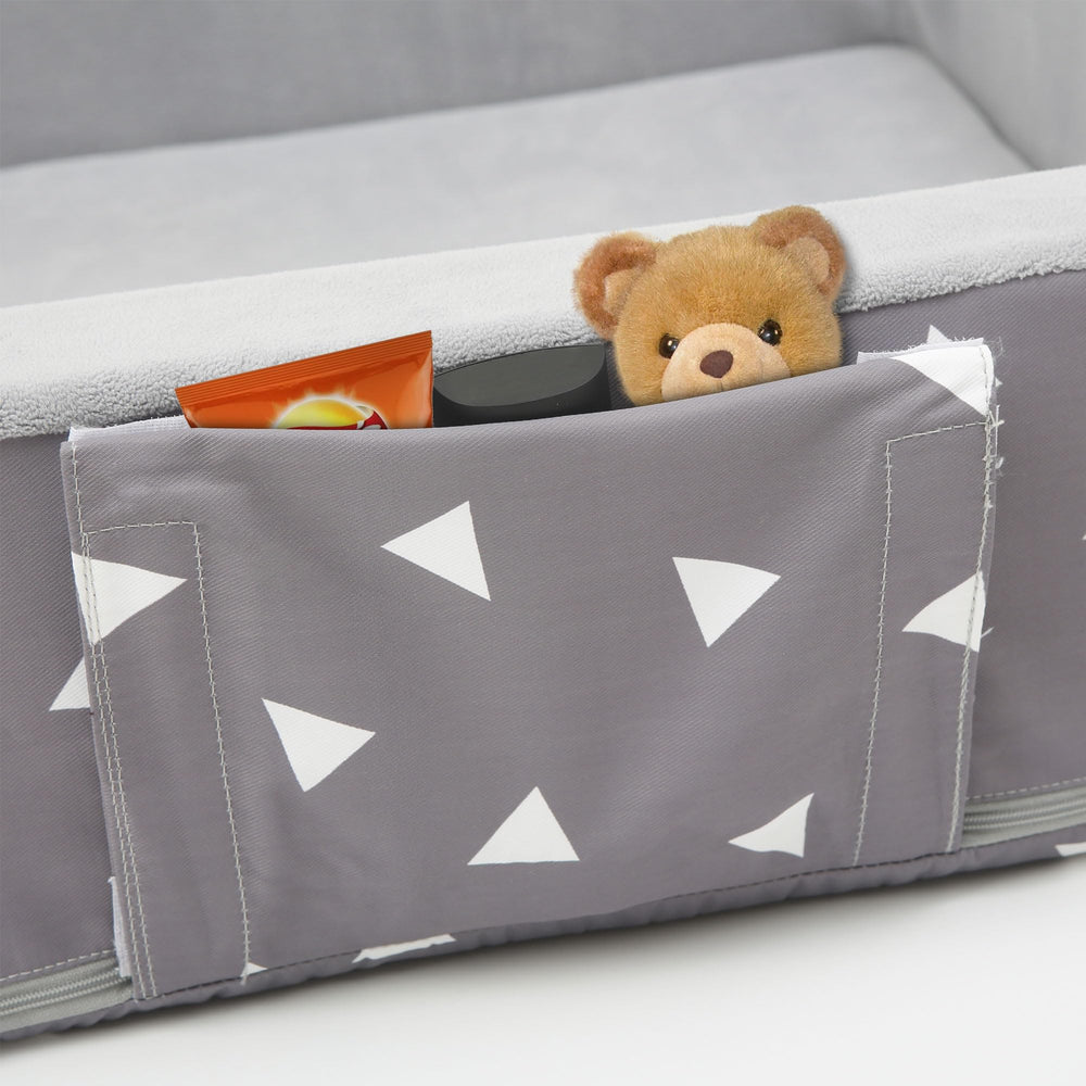 Mooedcoe triangle travel bed grey sturdy base supports active toddlers