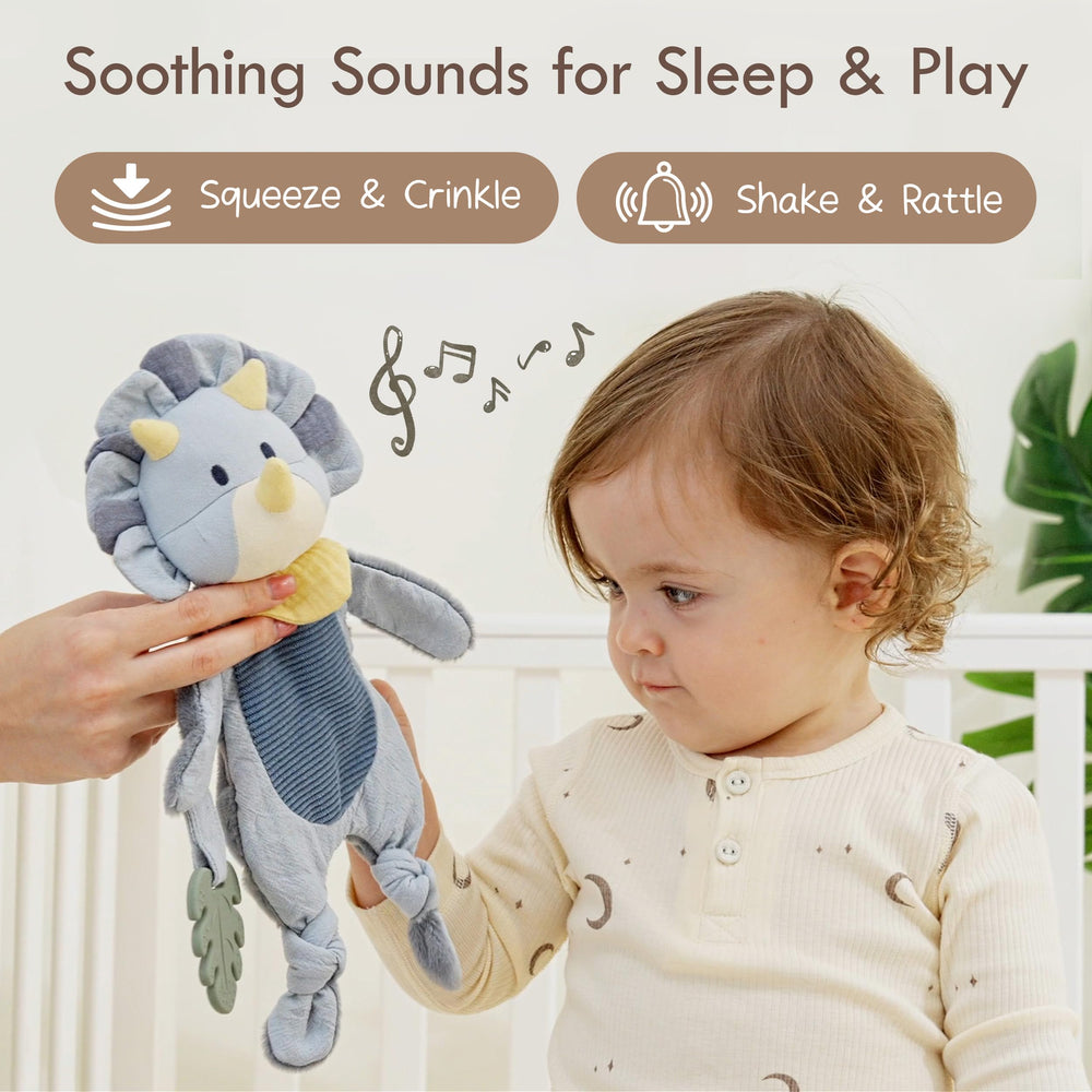 Moonkie Lovey leaf silicone teether is BPA-free and easy to clean.