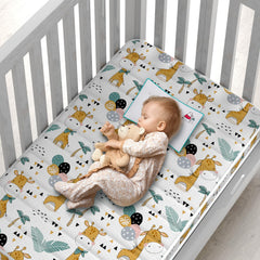 Moonlightfamily mini mattress with giraffe cover adds playful, cozy comfort.