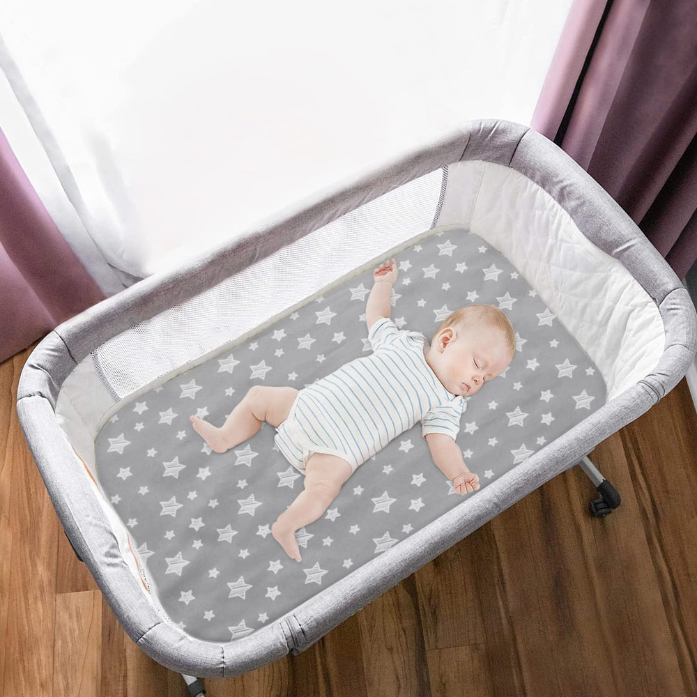 Moonsea Halo bassinet sheet machine-washable and quick-drying for easy cleanup.