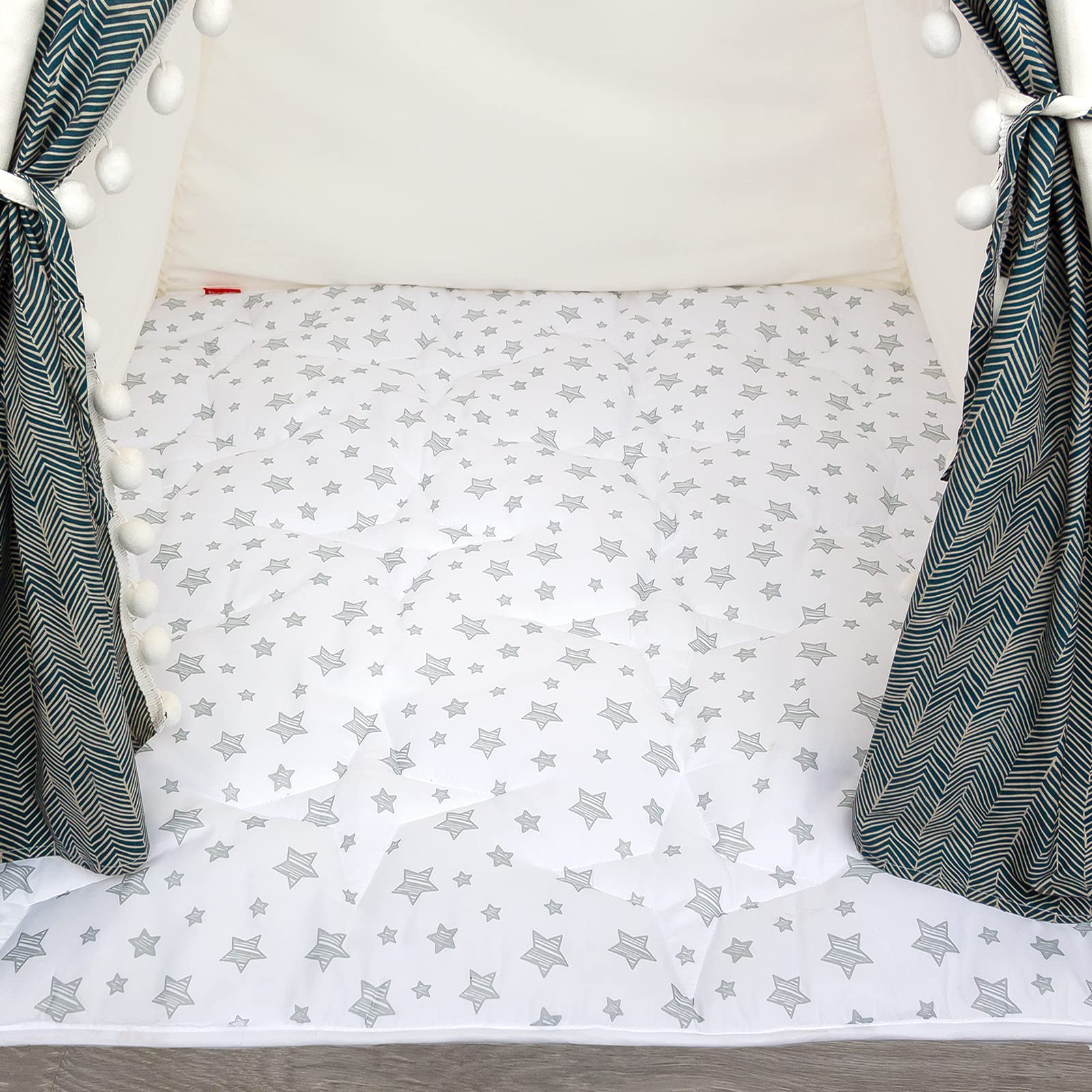 Moonsea tepee mat 43x43 padded surface for comfy toddler playtime