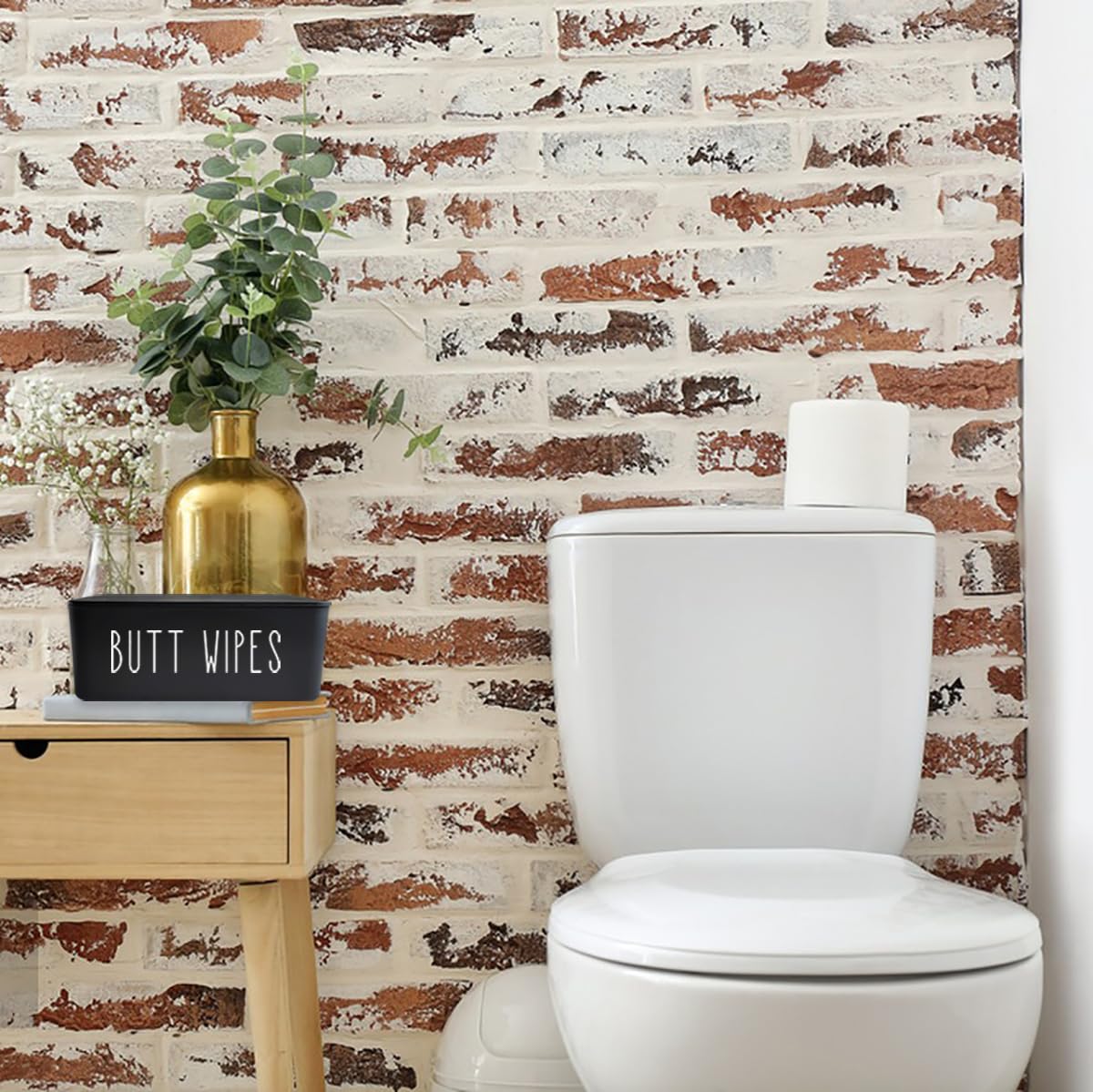 Moorfowl Butt Wipes Dispenser in-use demonstrating one-handed wipe access
