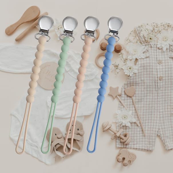 MORIBOX paci clip closeup-buckle highlights sturdy clip for secure on-the-go use.