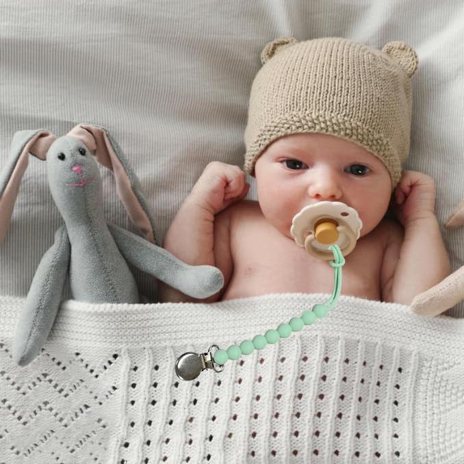 MORIBOX paci clip dbeige set offers stylish grip and safe attachment on outfits.