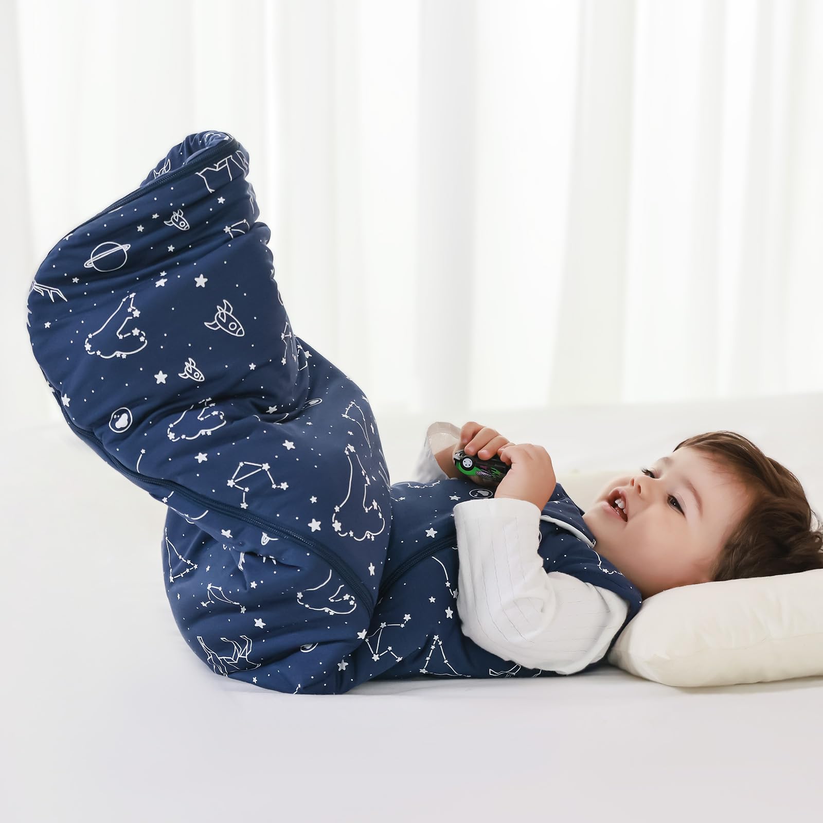 Mosebears sleep-sack two-way zipper image showing easy midnight diaper changes
