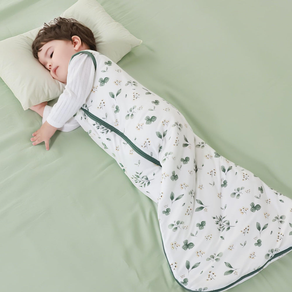 Mosebears sleep sack unisex gift-ready image emphasizes versatile color suitable for all babies.