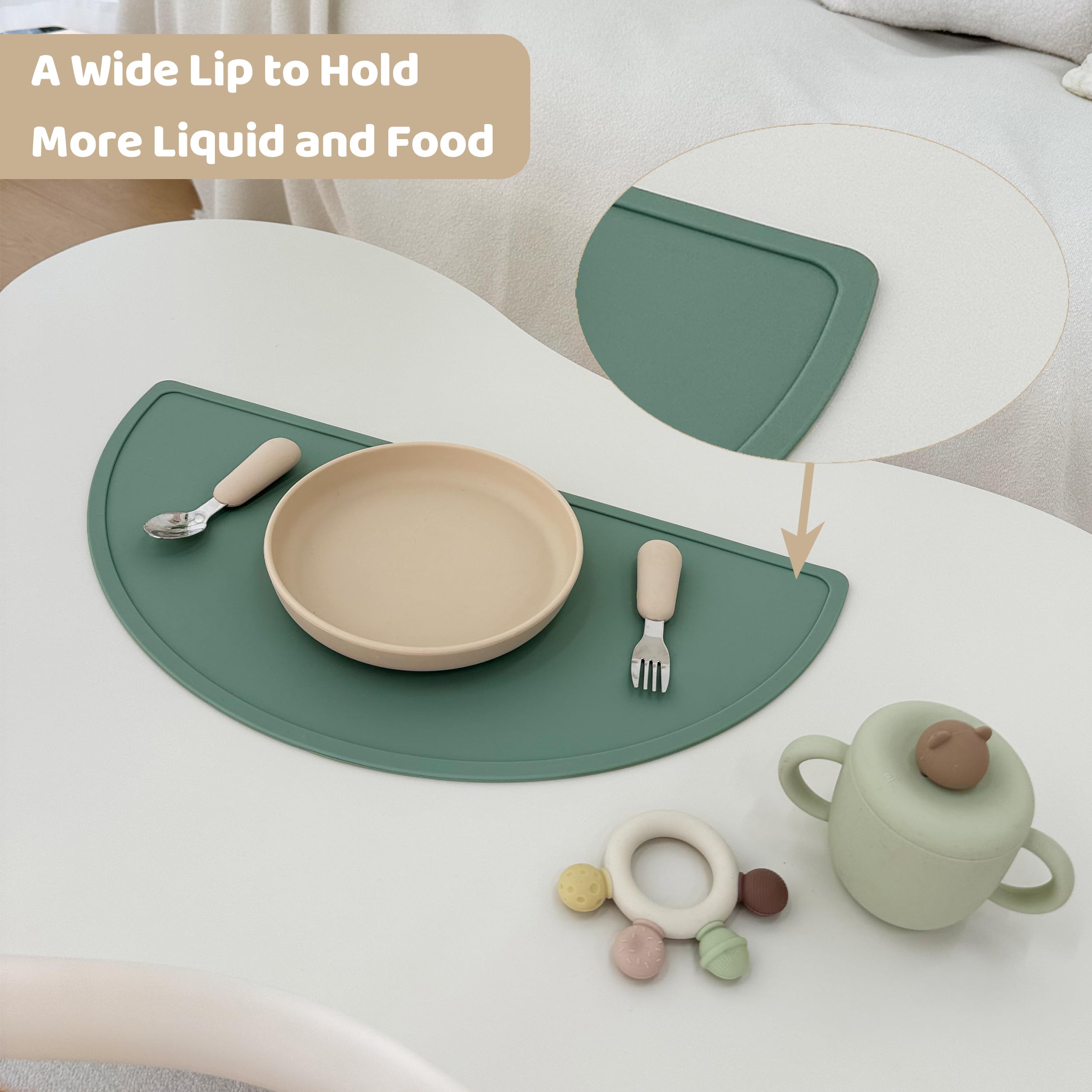 Mubobiee Silicone Placemats on-the-go setup during a restaurant visit