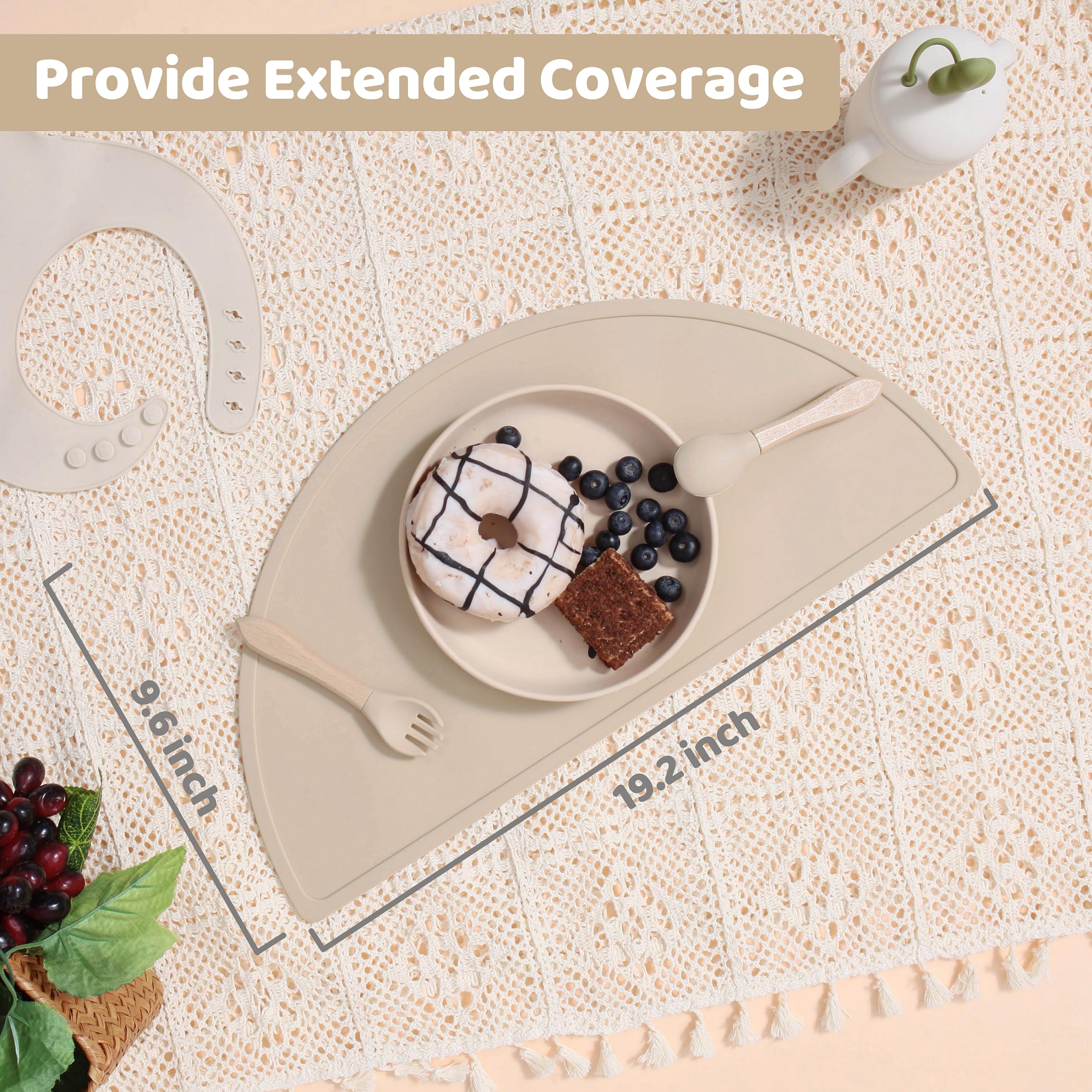Mubobiee silicone placemats portable-travel-friendly demonstrates folding for outings.