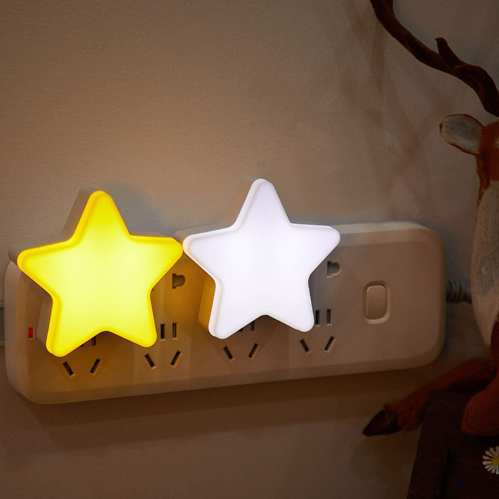 Mudder 4-pack star lamp provides child-friendly decor and reliable night guidance.
