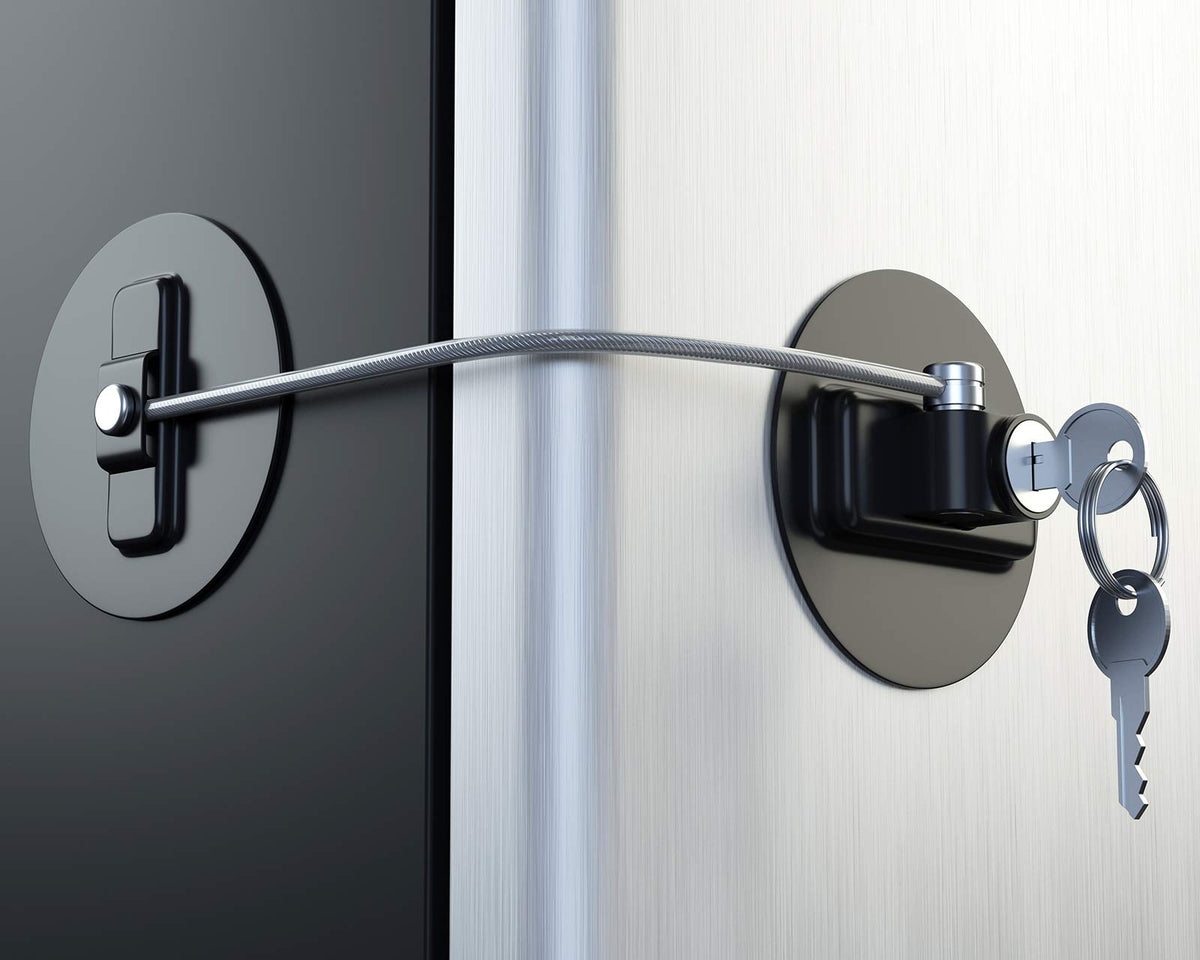 MUIN refrigerator lock front view; secure access for households.