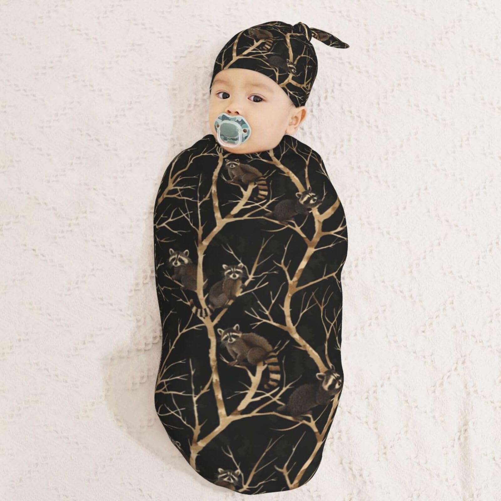 Muishi multi-use set suitable as a hospital wear and sleeping bag.
