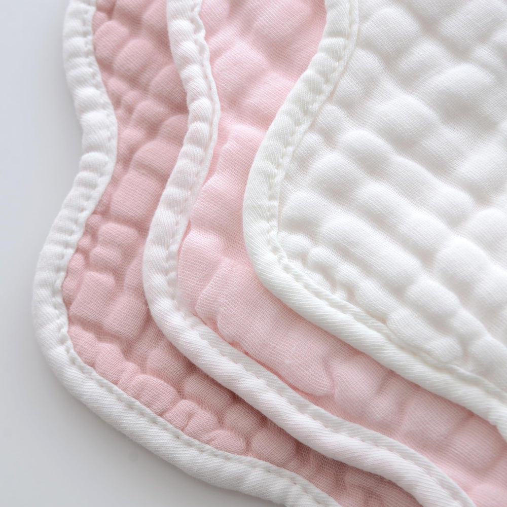 MUKIN bib easy to care for; machine washable and quick to dry