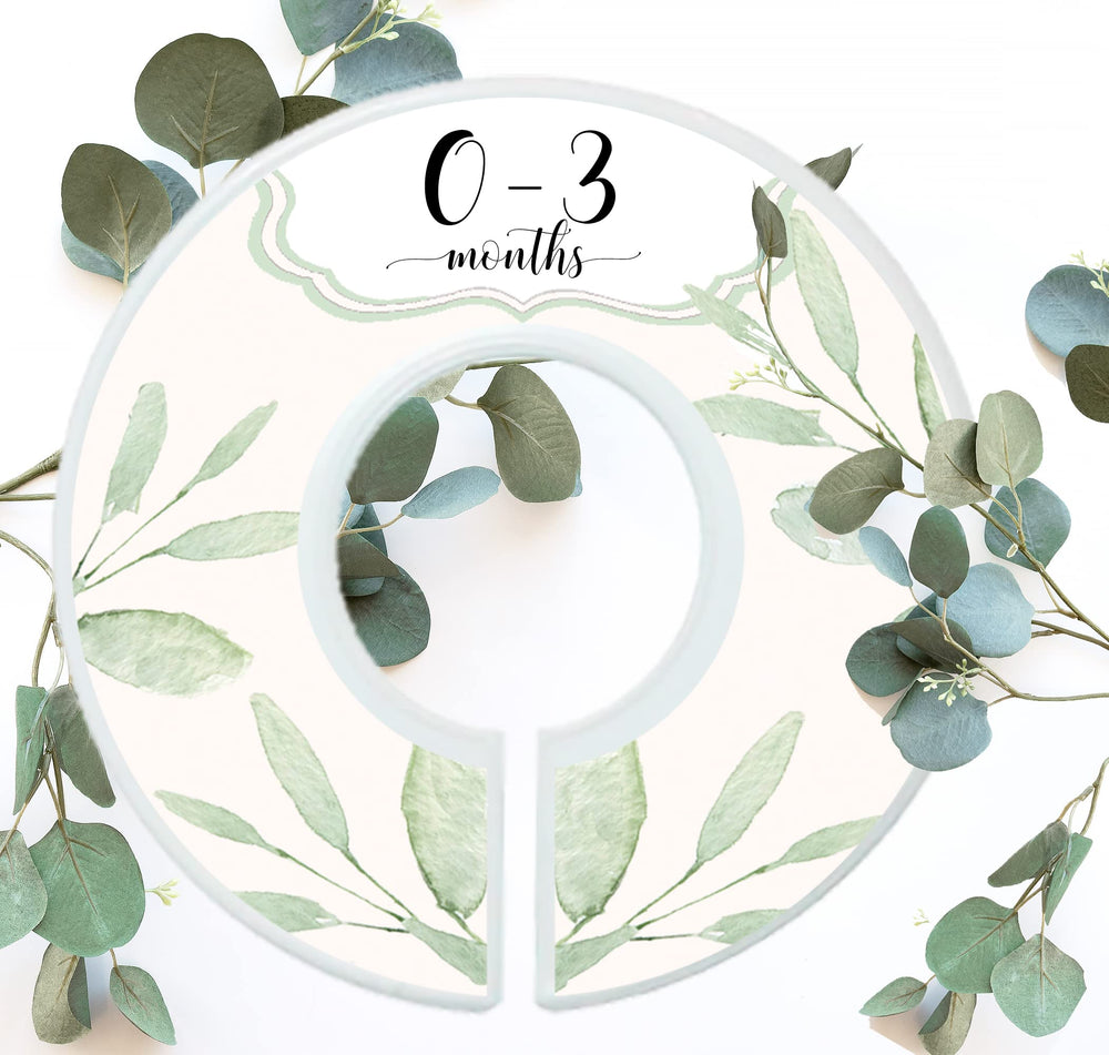 Mumsy Goose closet dividers double-sided readability lets you view sizes from either direction.