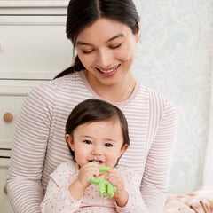Munchkin The Baby Toon Alligator ridged body close-up texture for gum comfort