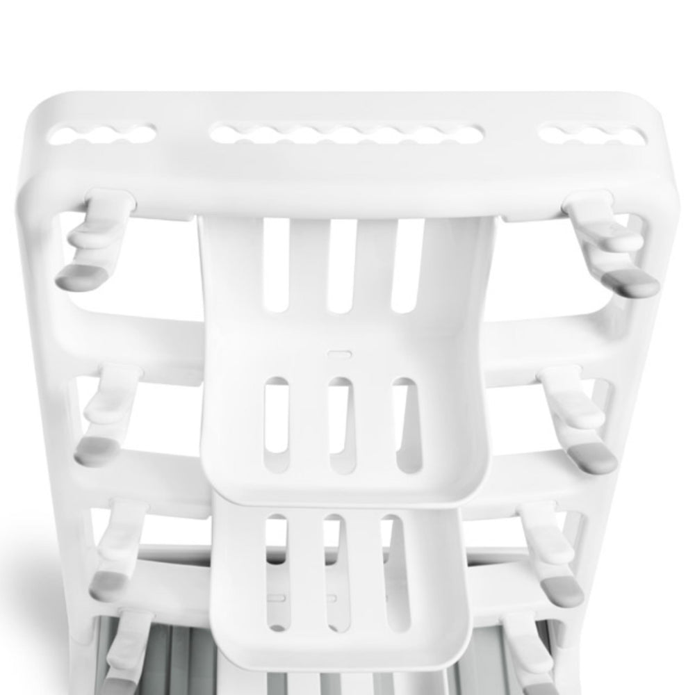 Munchkin Tidy Dry dedicated slots visualize organized space for bottles and pacifiers