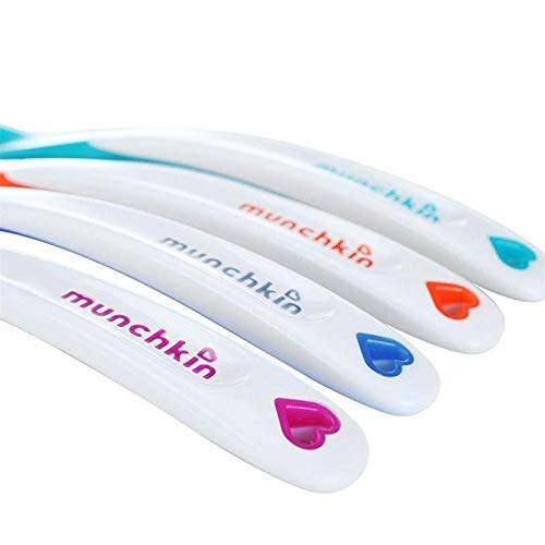 Munchkin White Hot BPA-free pack keeps safe feeding with no harmful materials.