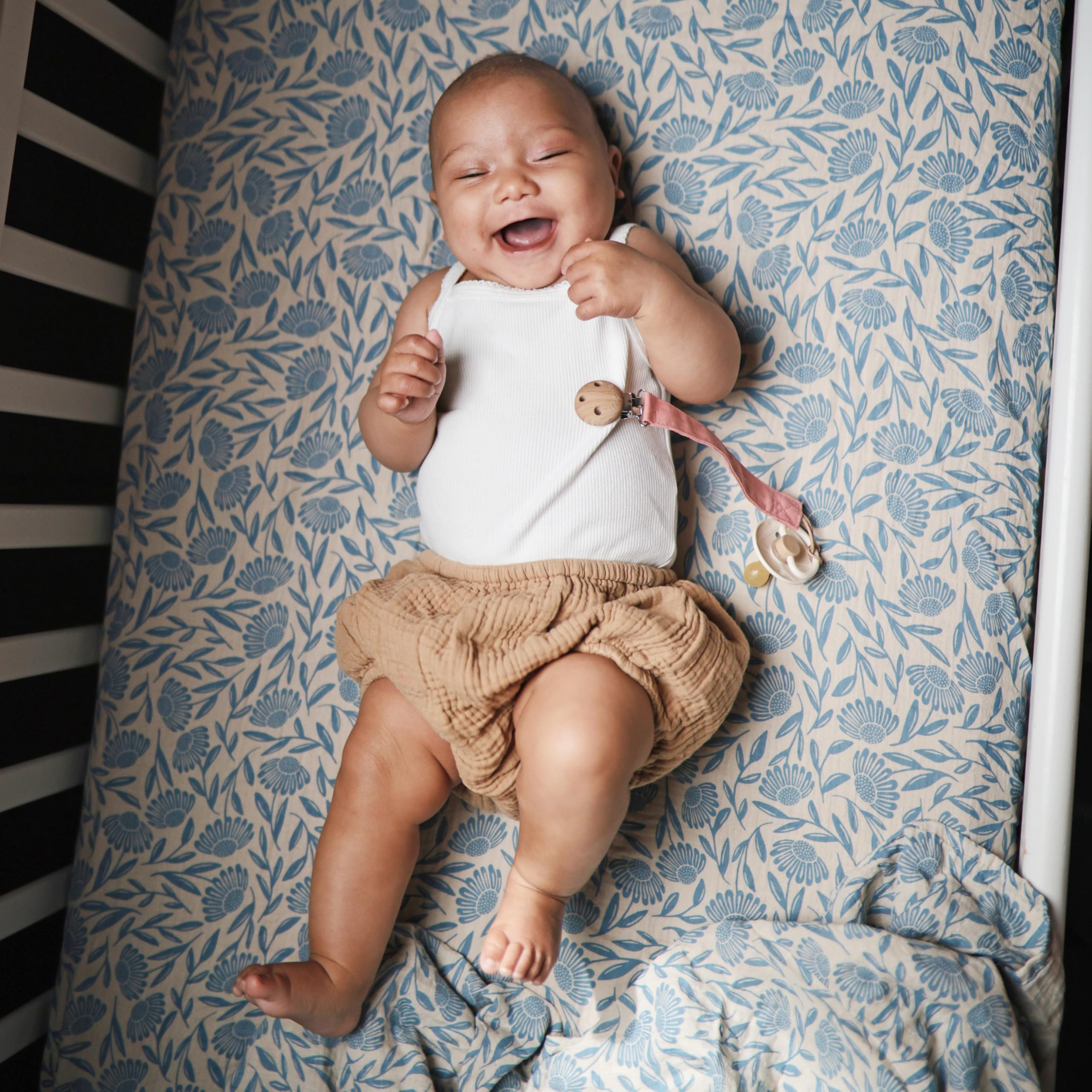 Mushie breathable cotton muslin fabric offers warm-appropriate comfort