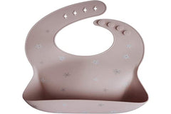 Mushie Daisy bib is easy to wipe clean and quick-dry.
