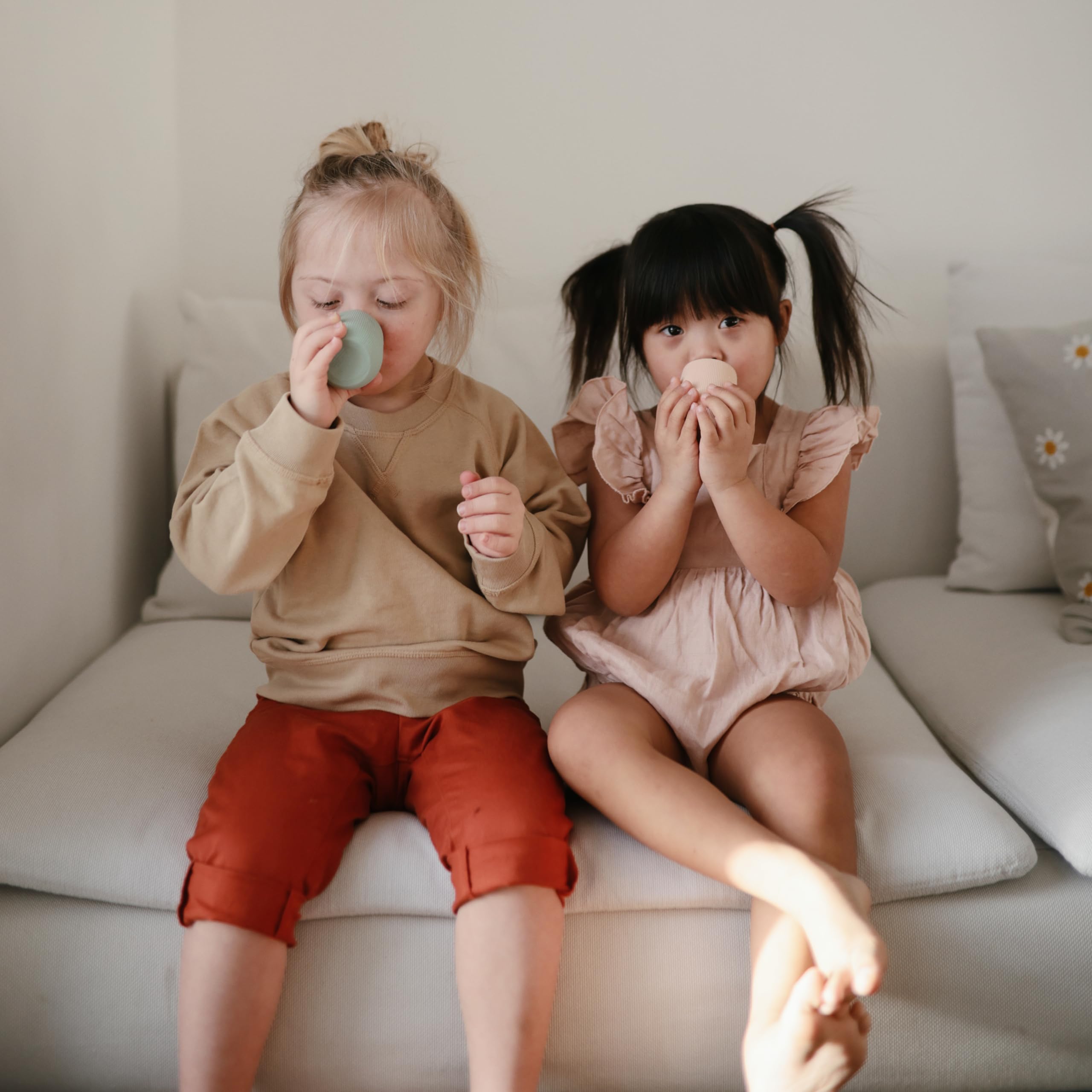 Mushie starter cup is dishwasher safe for simple, quick cleaning.