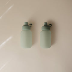 mushie silicone puree pouch mouth opening Cambridge Blue, easy-to-fill snack pouch for on-the-go feeding.